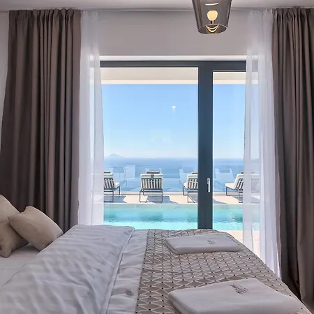 Ultima Villa *