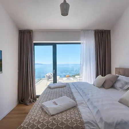 Villa Ultima